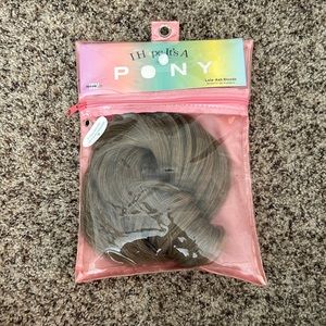 INH Ponytail Extension- Lola in Ash Blonde